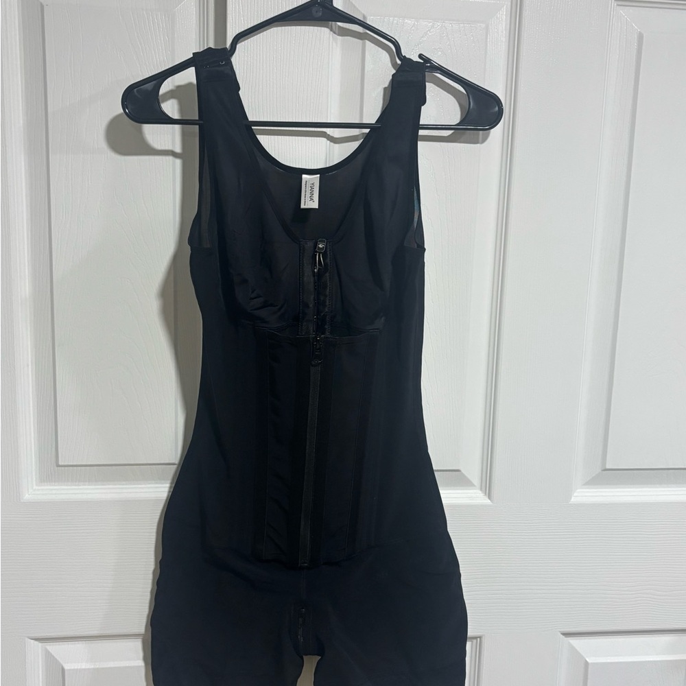 Elegant Black Shapewear Bodysuit